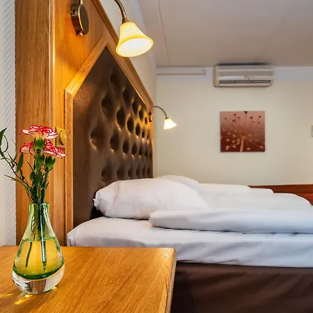 Vallonia Szálloda 4*