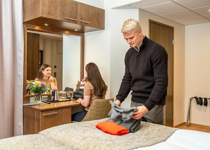 瓦罗尼亚酒店 酒店 4*