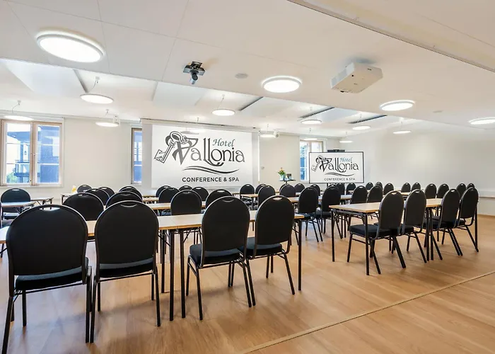 瓦罗尼亚酒店 瓦萨