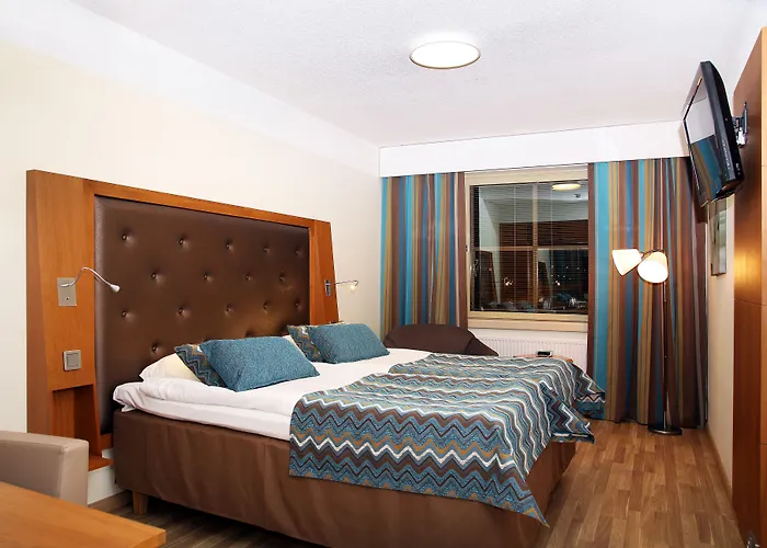 瓦罗尼亚酒店 酒店 瓦萨