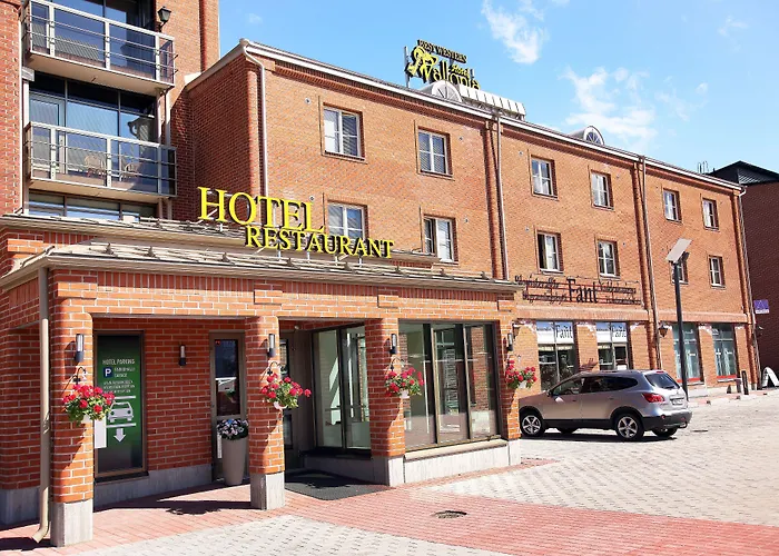 瓦罗尼亚酒店 酒店