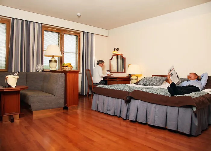 酒店 瓦罗尼亚酒店 4*