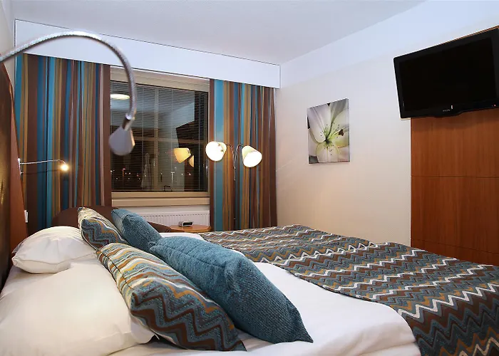 瓦罗尼亚酒店 瓦萨