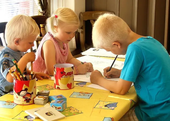 瓦罗尼亚酒店 酒店